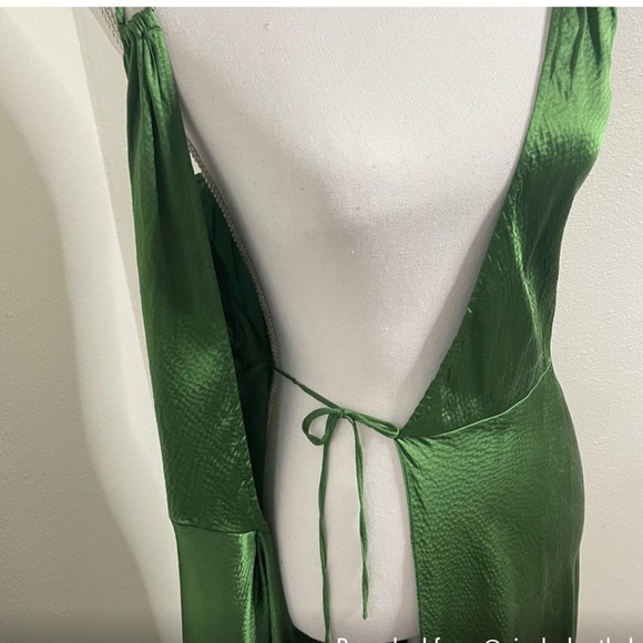 BCBG MAXAZRIA HAMMERED SILK HIGH LOW DRESS W STRAP BEADED EMBELLISHMENT SZ M - Picture 10 of 16